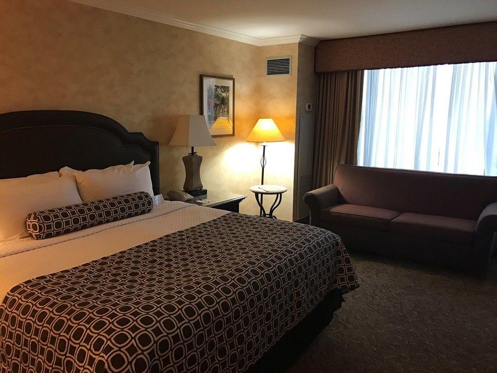 Delta Hotels By Marriott Anaheim Garden Grove Bagian luar foto