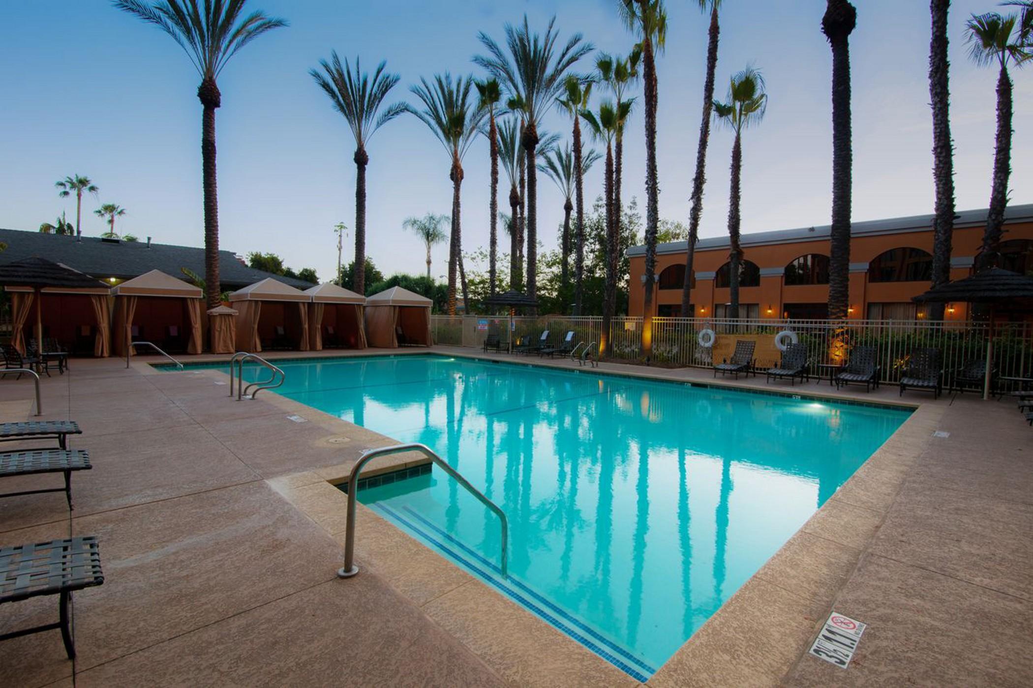 Delta Hotels By Marriott Anaheim Garden Grove Bagian luar foto