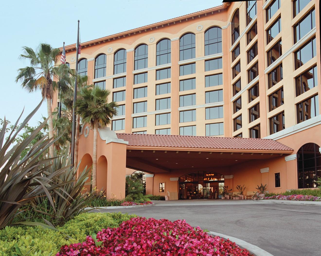 Delta Hotels By Marriott Anaheim Garden Grove Bagian luar foto