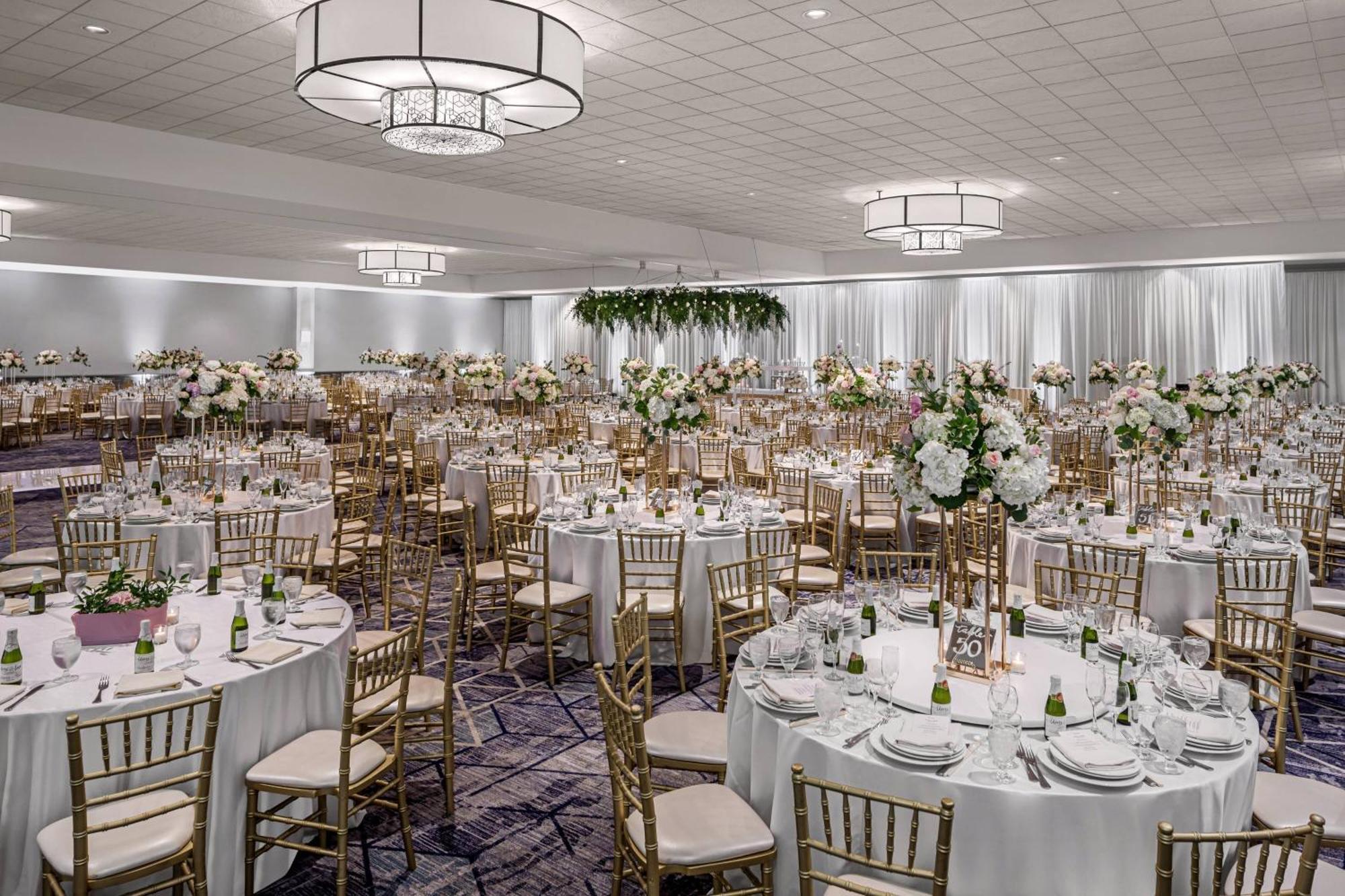 Delta Hotels By Marriott Anaheim Garden Grove Bagian luar foto