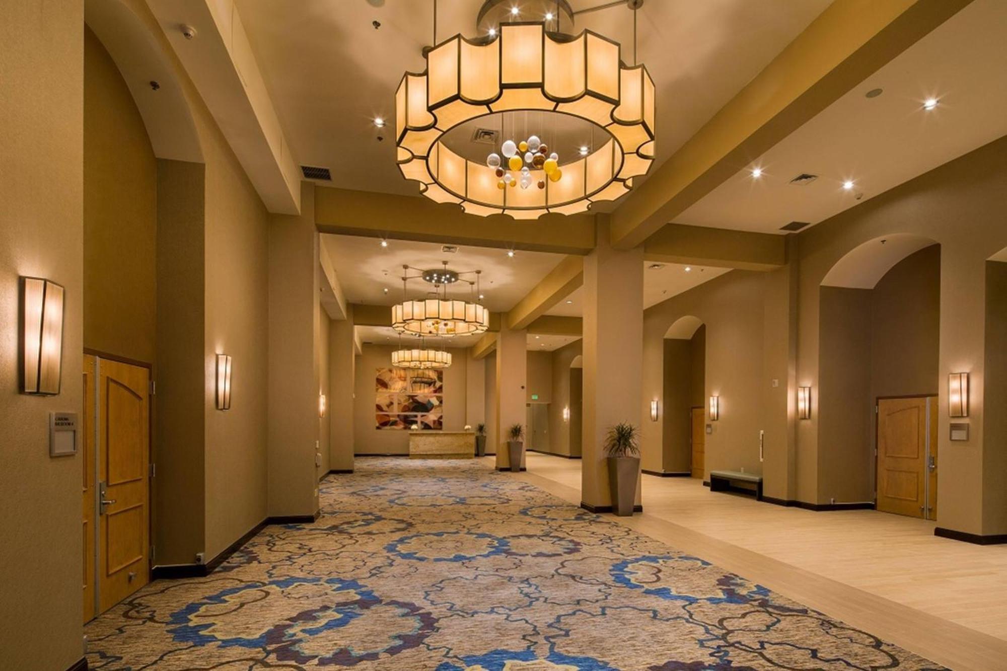 Delta Hotels By Marriott Anaheim Garden Grove Bagian luar foto